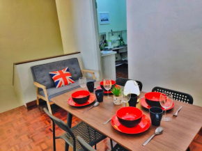 Queensbay Mall, Up to 6 Pax, 3 Bedrooms, 2 Bathrooms, 1 Car Park by Star Home